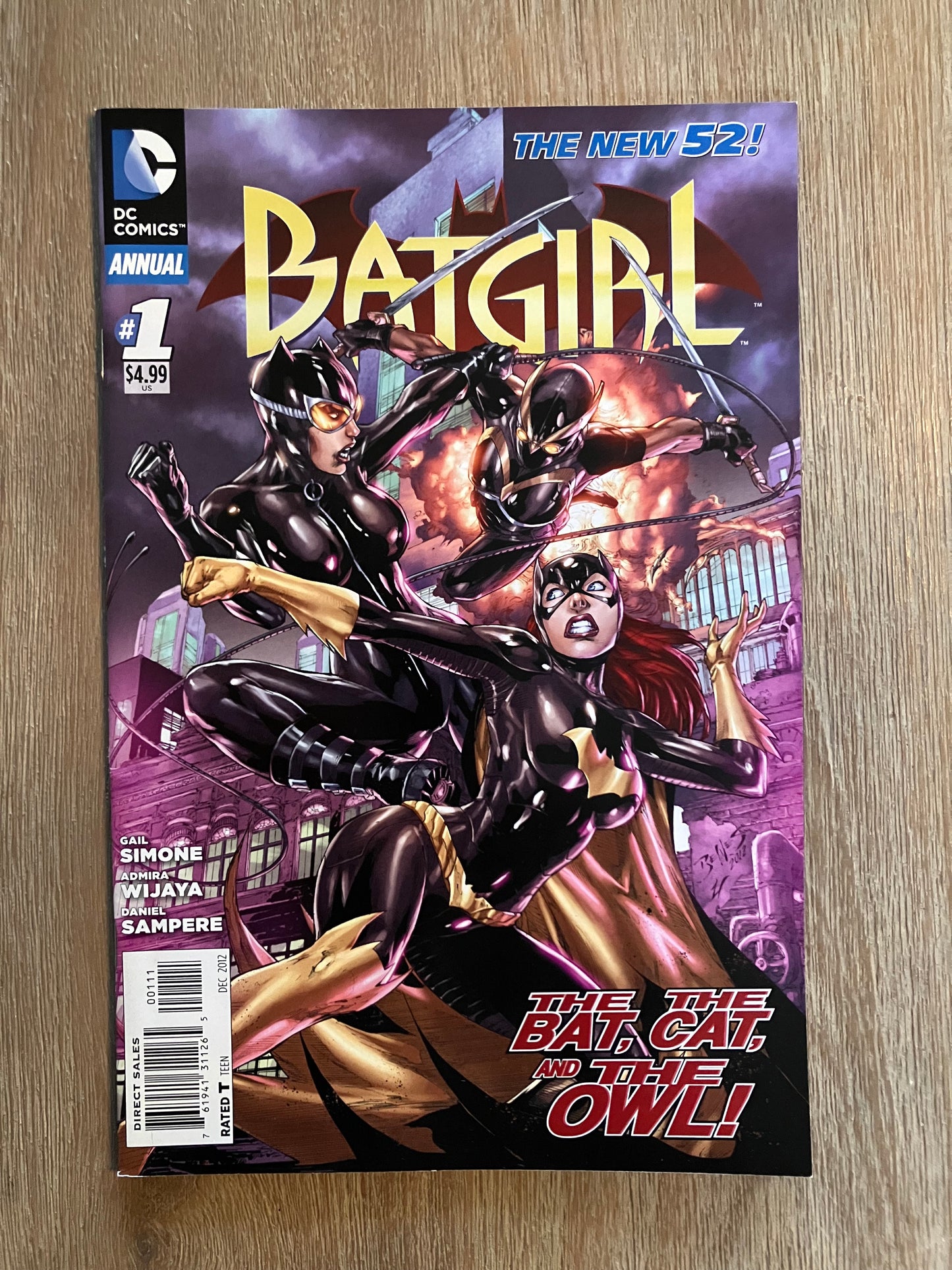 BATGIRL ANNUAL #1 (New 52, 2012)